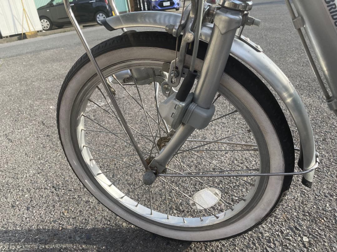愛知県引取限定　ブリヂストン　シルバー 三輪 自転車　中古