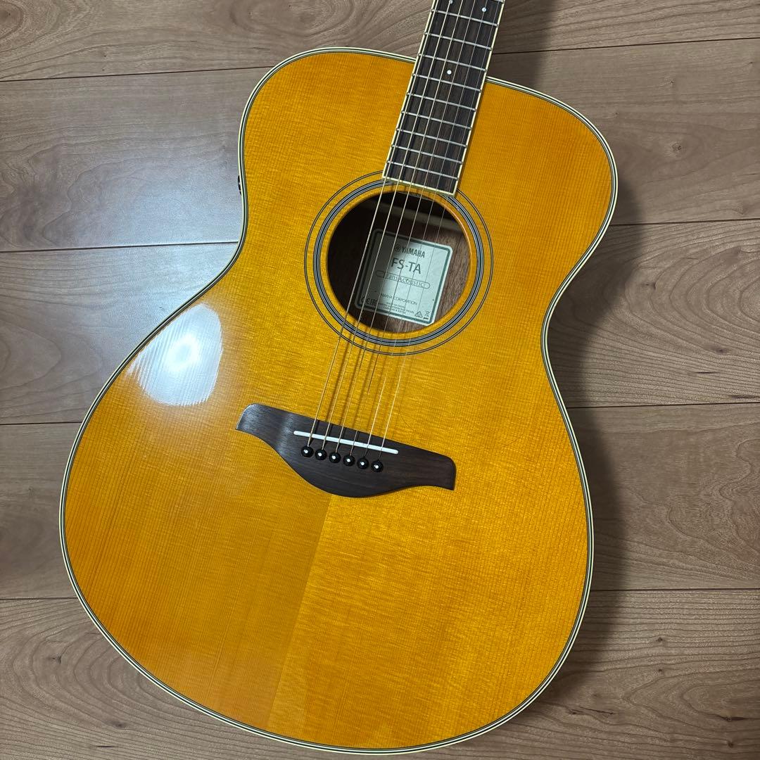 ヤマハ　Yamaha FS-TA アコースティックギター トランス　美品　発送