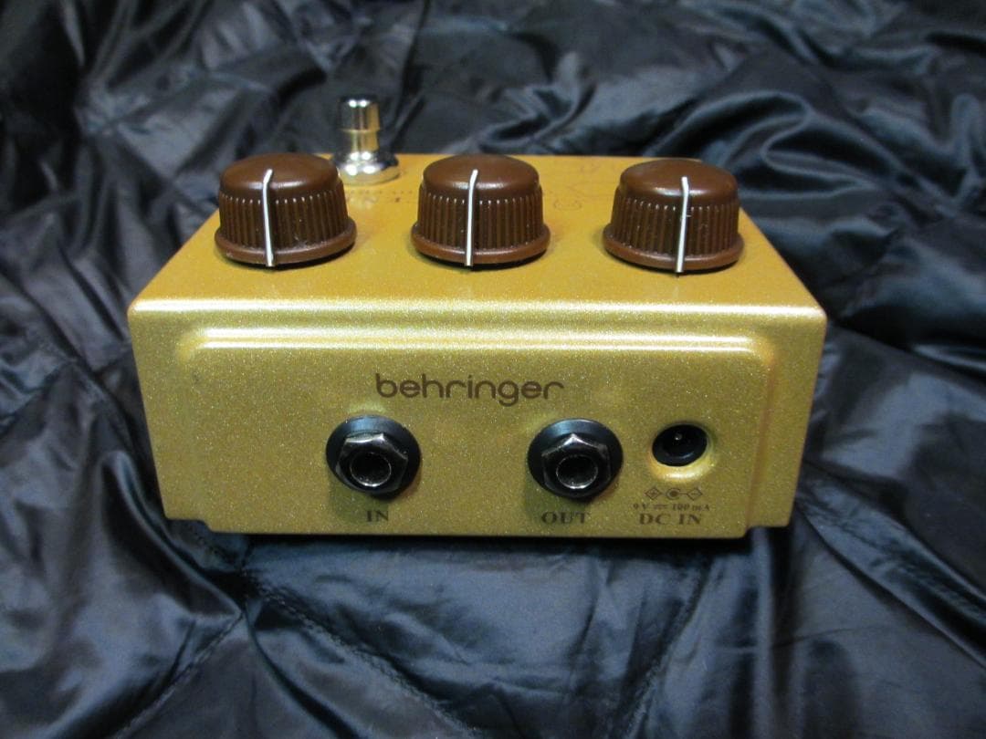 BEHRINGER CENTAUR OVERDRIVE 初期デザイン