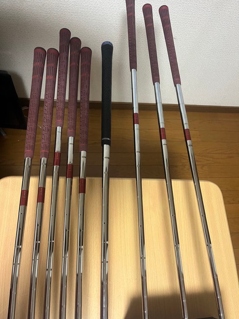 MIZUNO ミズノ ゴルフクラブ8本MT-28 V4 ノーメッキ黒染め1本