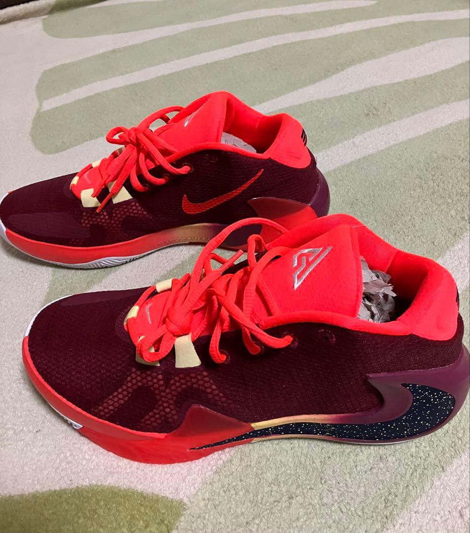 NIKE FREAK 1 バスケットボールシューズ レッド系 27㎝　新品