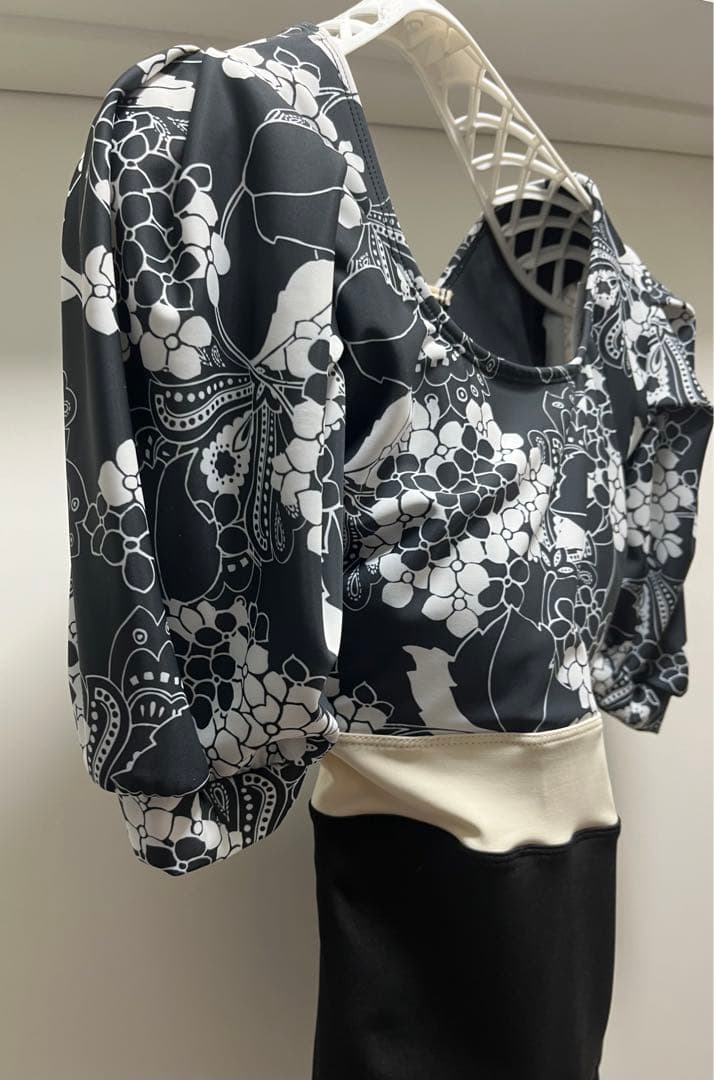 セール中新品未使用Eco Bitch Beach Styleエコビッチ S/M