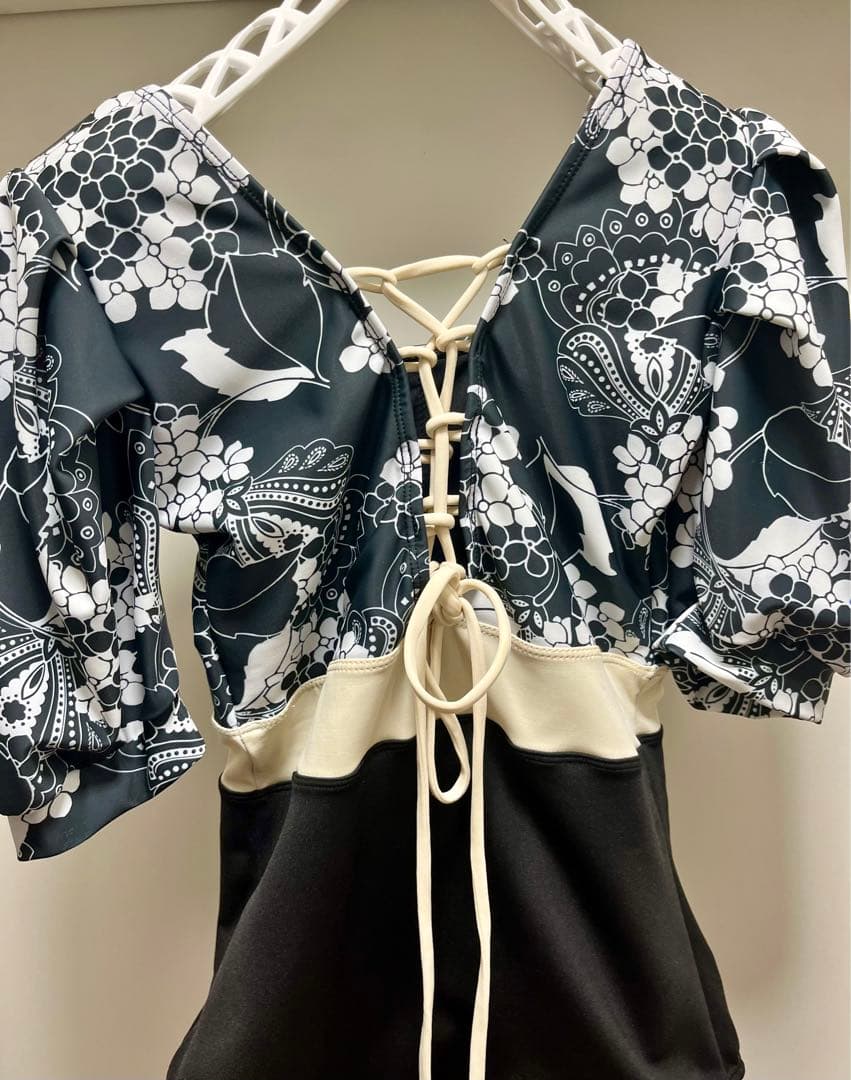 セール中新品未使用Eco Bitch Beach Styleエコビッチ S/M