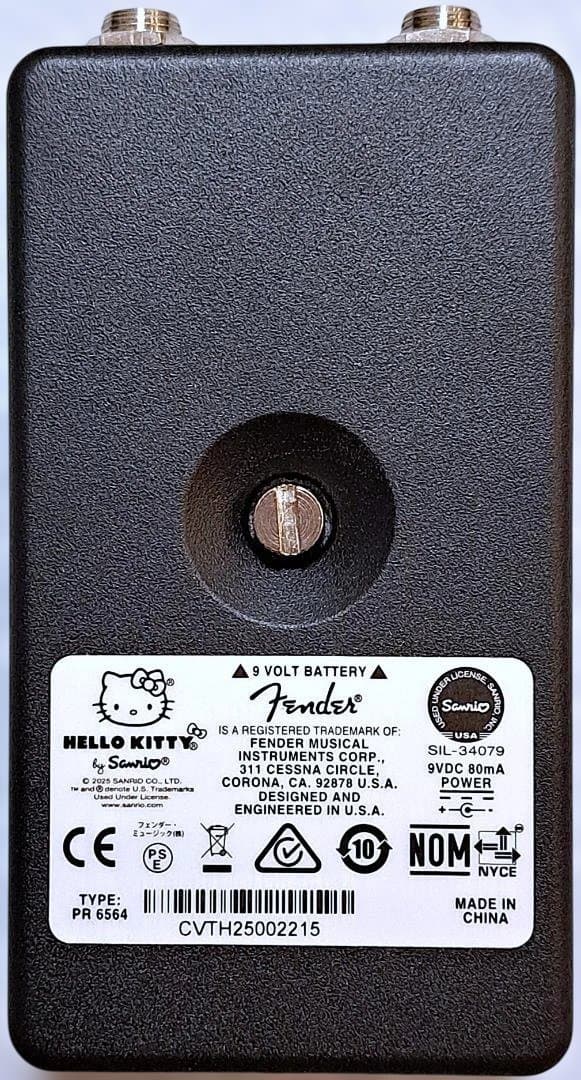 ■Fender Hello Kitty Black Fuzz Pedal ファズ