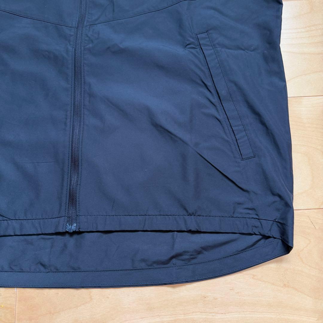 NIKEナイキ　ランニングジャケット　ウィンドブレーカー　黒　ブラック　L 新品
