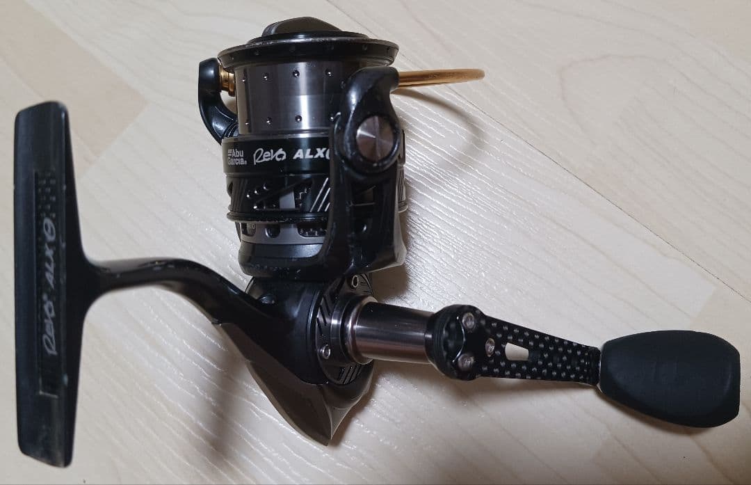 リール Abu Garcia Revo ALX THETA 2500SH