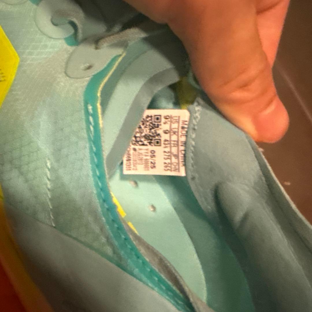 アディゼロ　タクミセン11 27.5cm