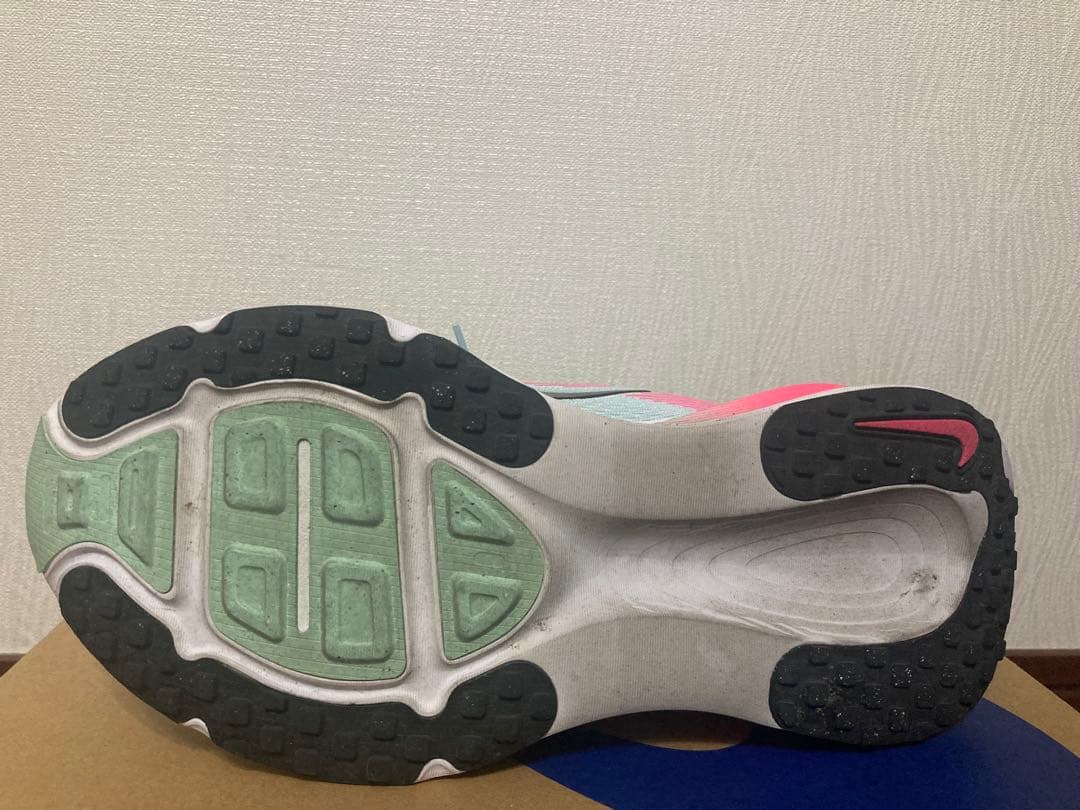 【ナイキ】NIKE ボメロ18 メンズ25.5cm