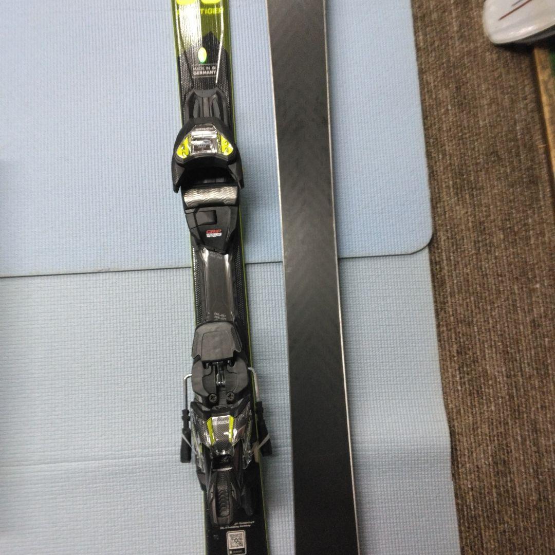 VOLKL RACETIGER SC、黄色、165又は158cm、金具付、未使用