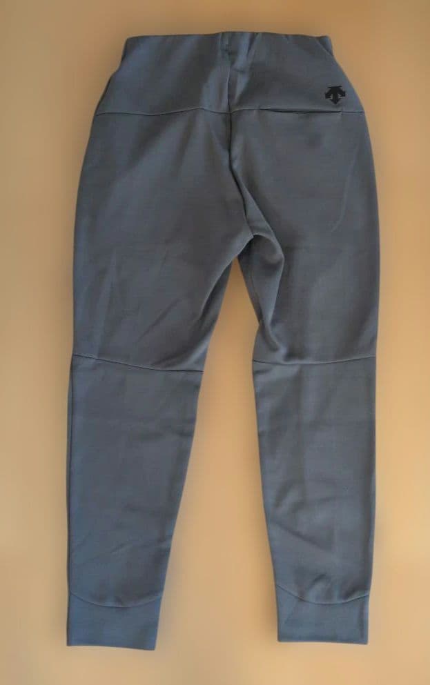 新品　サイズМ　DESCENTE DMMUJG21 グレー ジャージパンツ