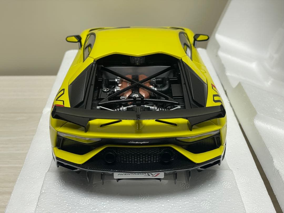 Tora_067　Autoart 1/18 アヴェンタドール SVJ