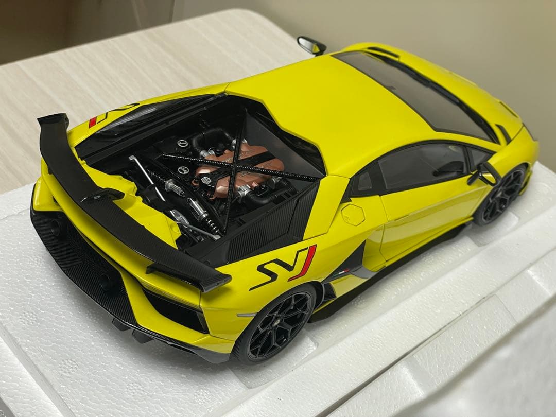Tora_067　Autoart 1/18 アヴェンタドール SVJ