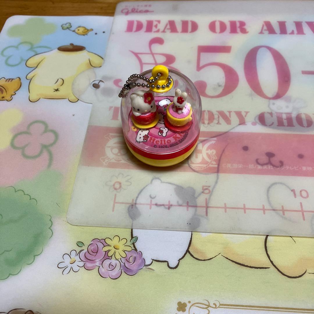 サンリオ　ハローキティ コーヒーカップキーホルダー ゼンマイ式 レア〜SA