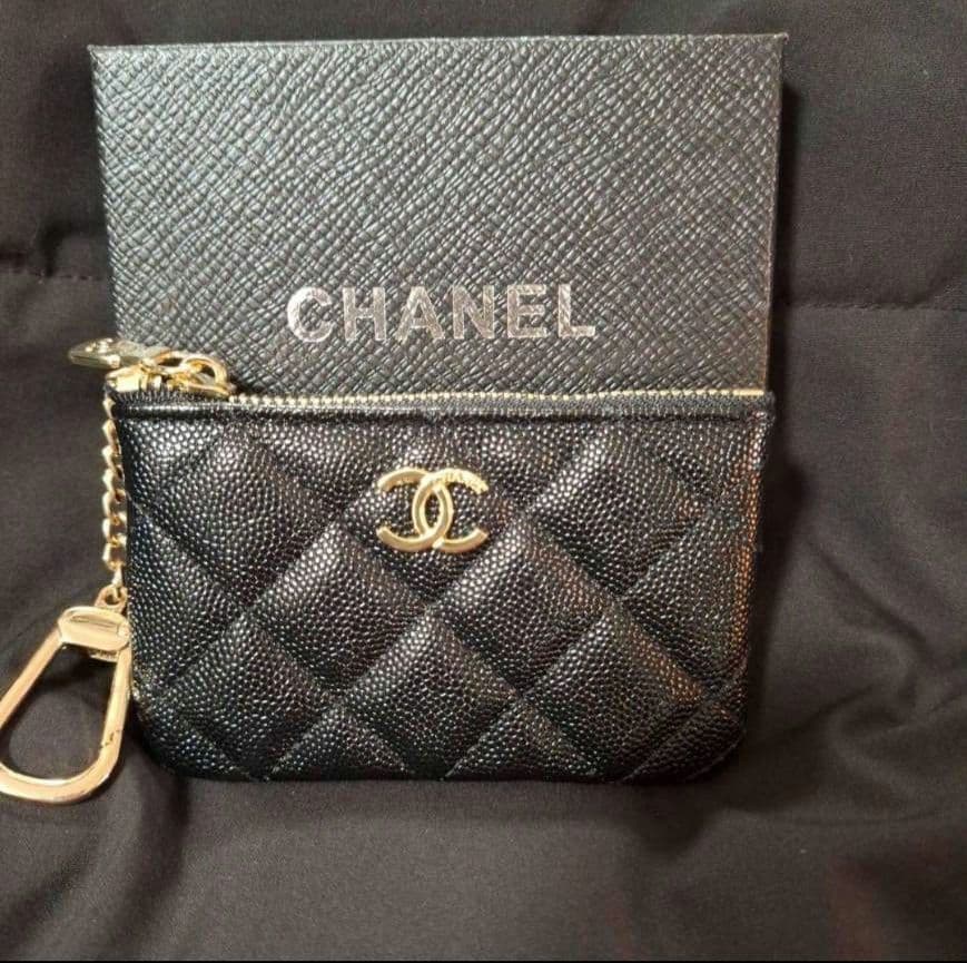 大人気❣️CHANELゴールドロゴ ケース ノベルティ ラスト一点♡