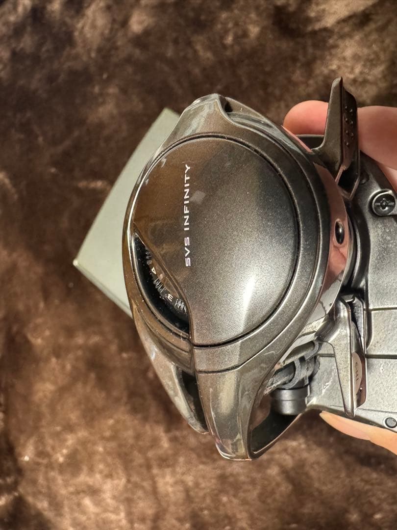 SHIMANO シマノ 20メタニウム ベイトリール シルバー 右ハンドル