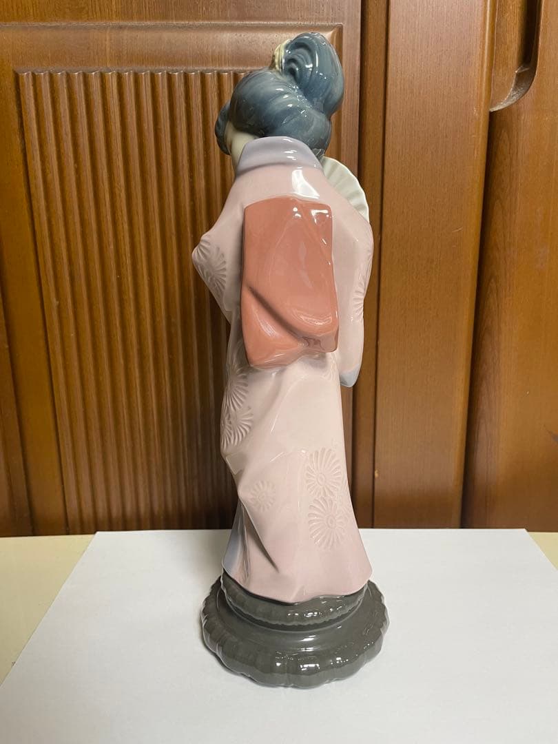 リヤドロ 4990 扇子の貴婦人 30cm 1978年製