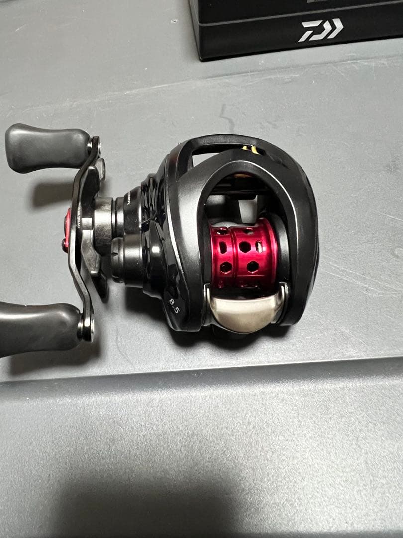 【美品】ダイワ 23SS AIR TW 8.5L 左ハンドル