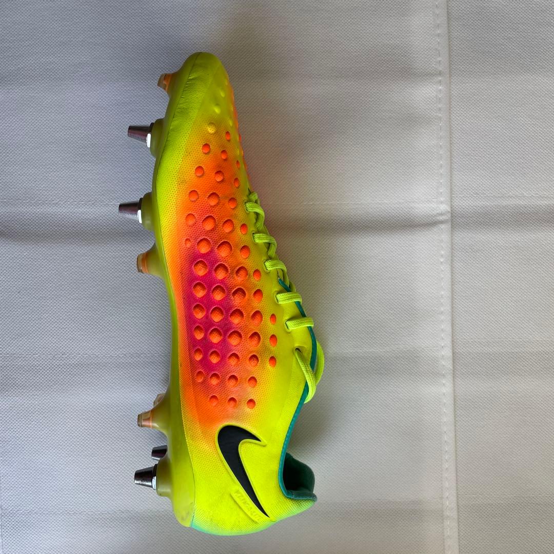 サッカースパイク ナイキ マジスタ オーパス 廃盤 SG プロ 26.5cm