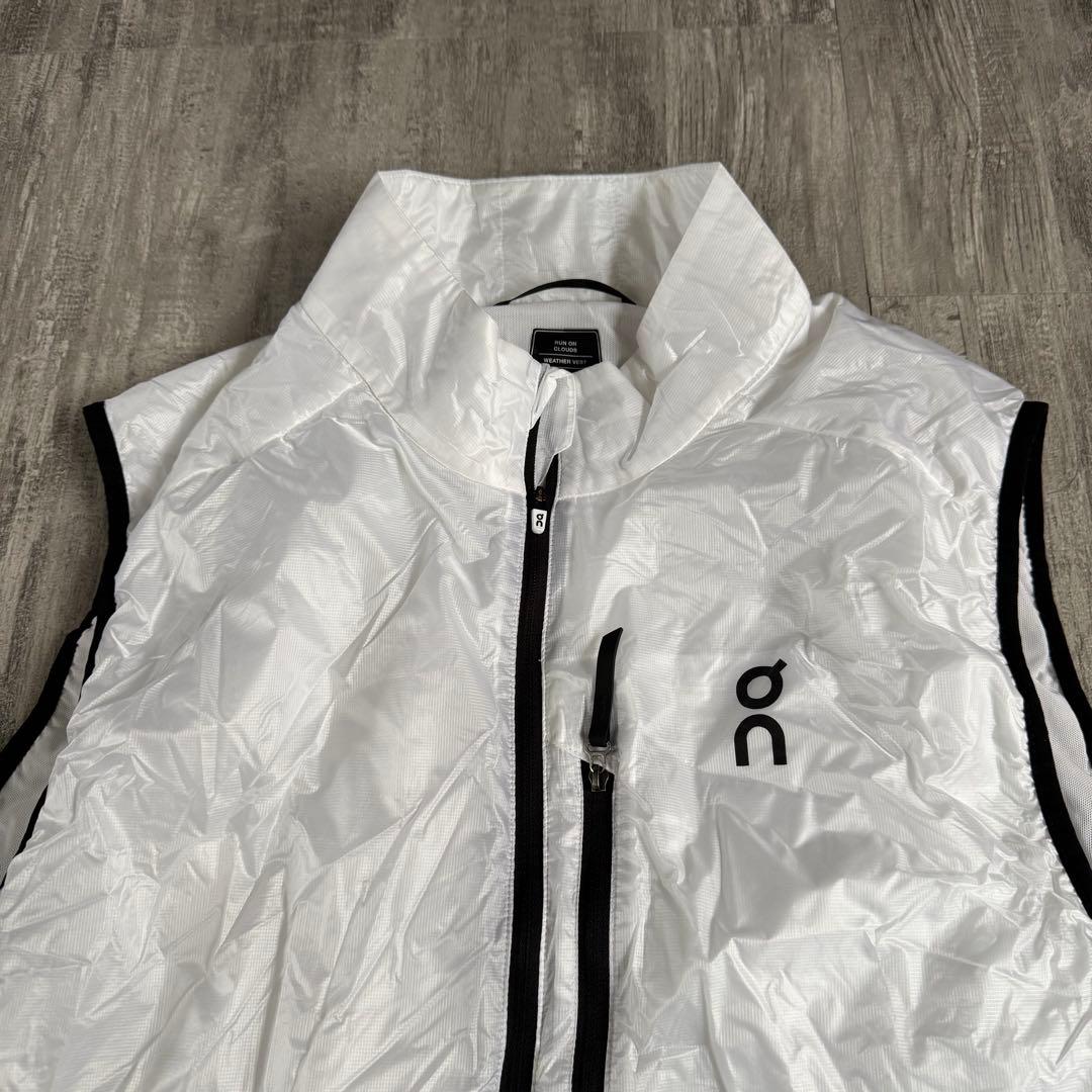 On Weather Vest オン ウェザーベスト