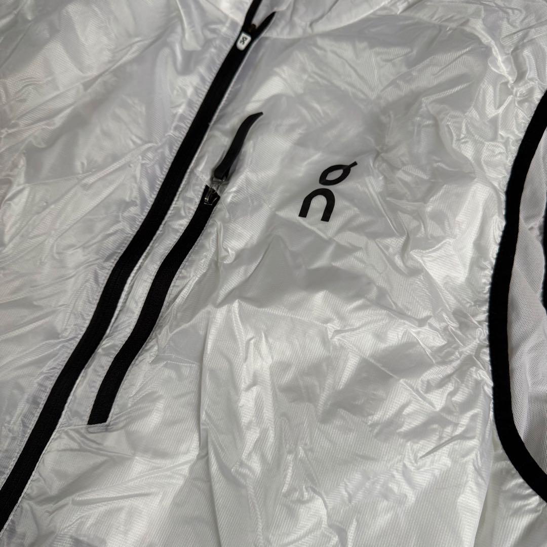 On Weather Vest オン ウェザーベスト