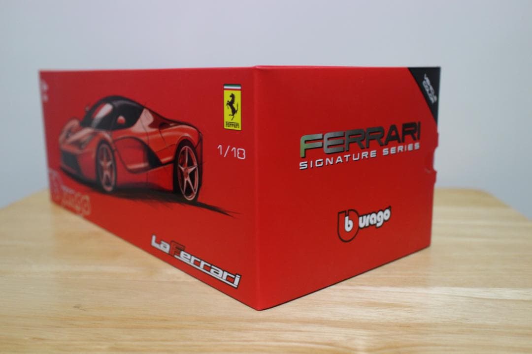 フェラーリ ラフェラーリ ミニカー ダイキャストカーBurago 1/18