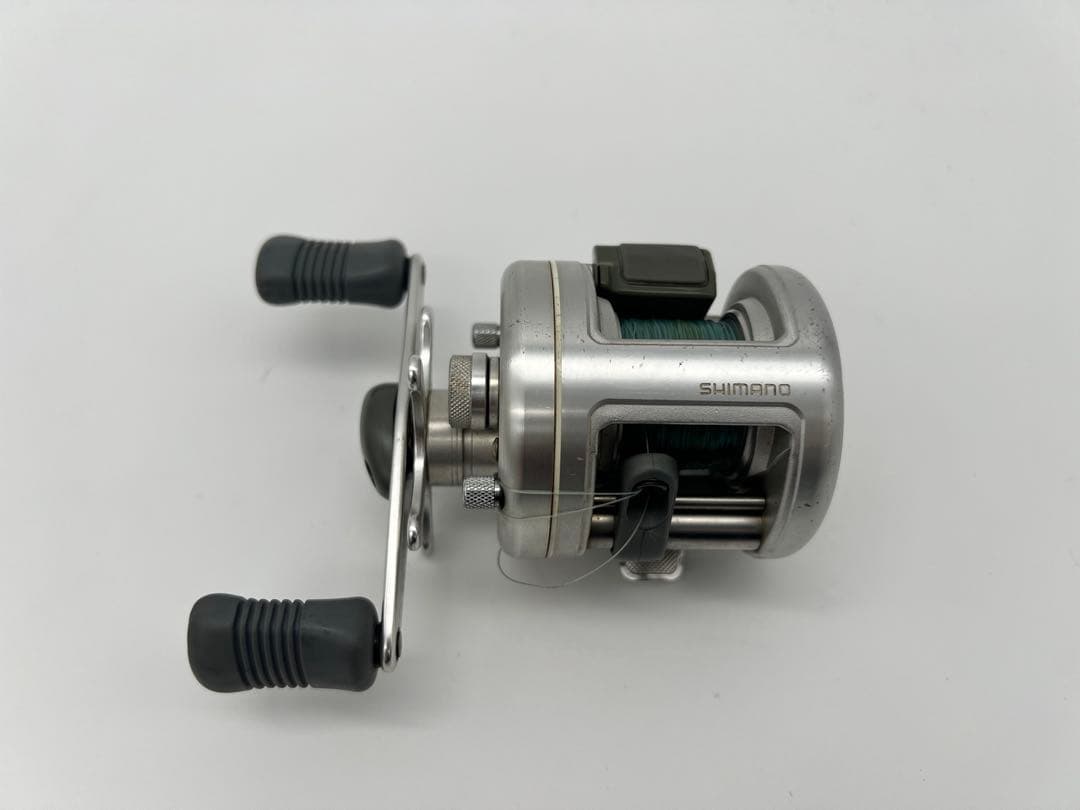 【87】SHIMANO CALCUTTA 100 RH331 ベイトリール