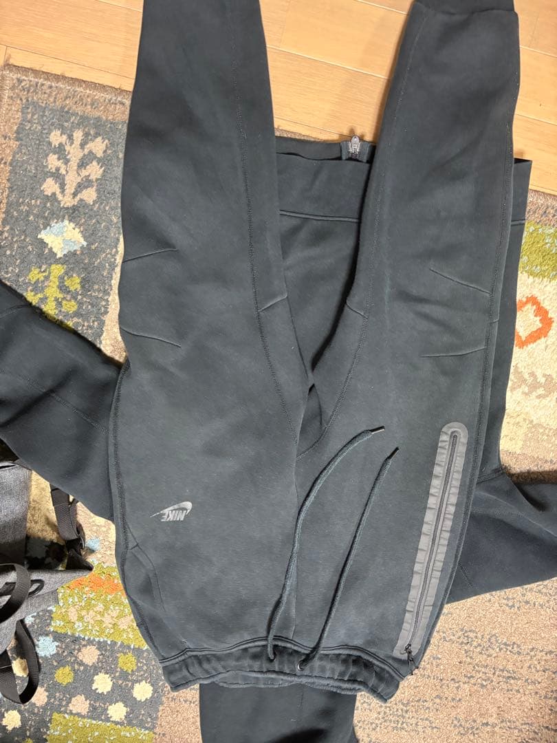 NIKE テックフリースsサイズ　セットアップ