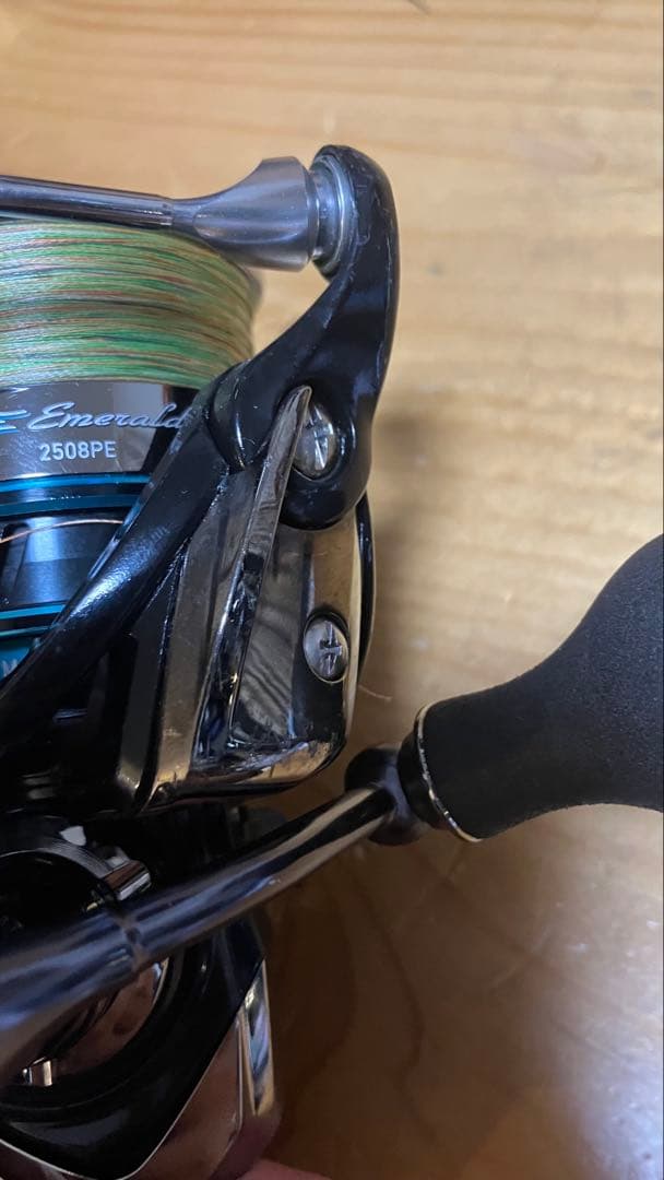 ダイワ スピニングリール エメラルダス2508PEスピニングリール　DAIWA
