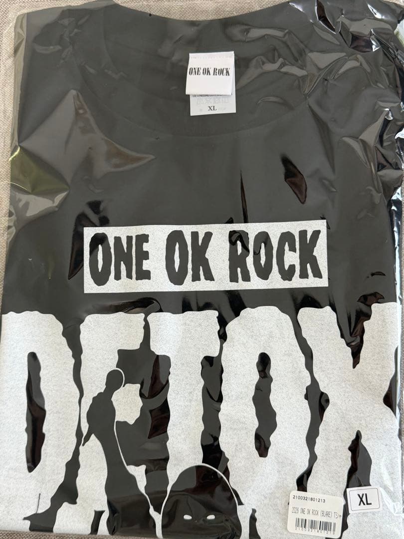 ONE OK ROCK DETOX Tシャツ 2026