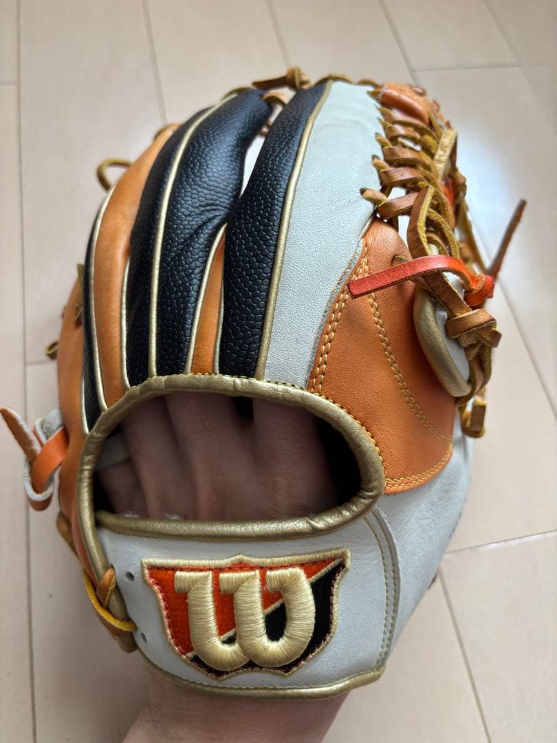 Wilson The Wannabe Hero 軟式グローブ　ウィルソン
