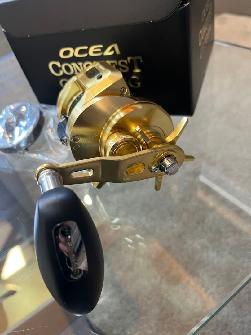 OCEA CONQUEST CT 300H ベイトリール ゴールド