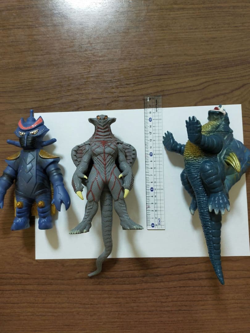 ソフビ　ウルトラマン怪獣13体