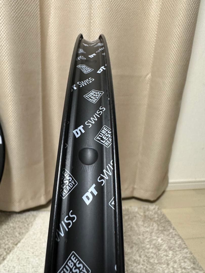 DT Swiss ARC1100 DICUT カーボンホイール 前50 後62