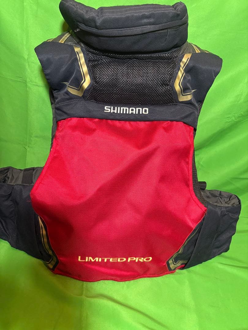 Shimano LIMITED PRO FIRE BLOOD ライフジャケット
