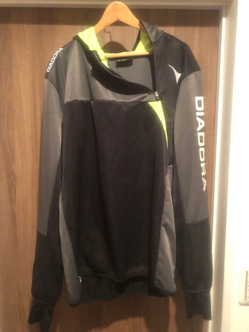 DIADORA ジャージ上下　Oサイズ グレー/ブラック/イエロー