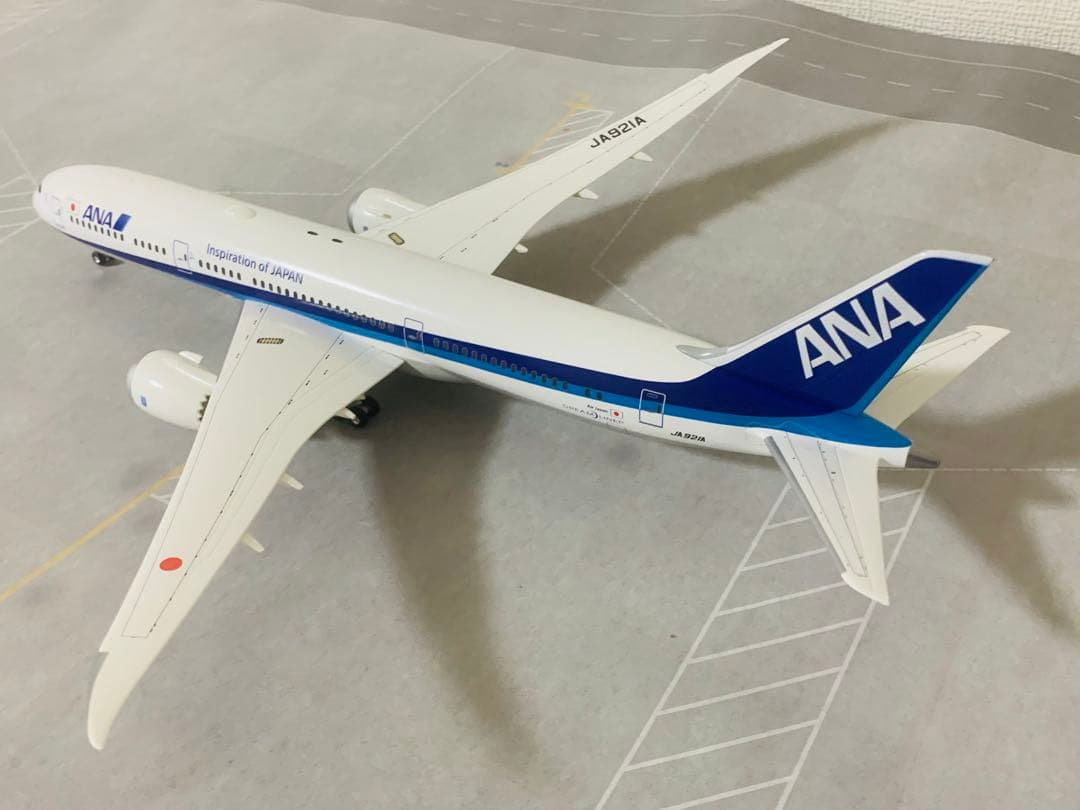 学生様に購入優先権があり‼️ＡＮＡ／Ｂ７８７－９プラスティック樹脂製完成品中古品