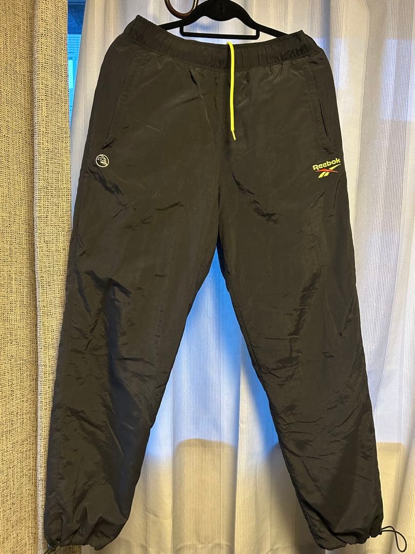 ナイロンセットアップ　XLARGE×Reebok コラボ