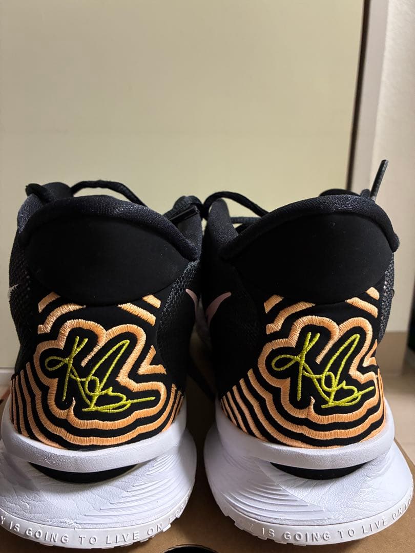 シューズ(男性用) NIKE Kyrie 7