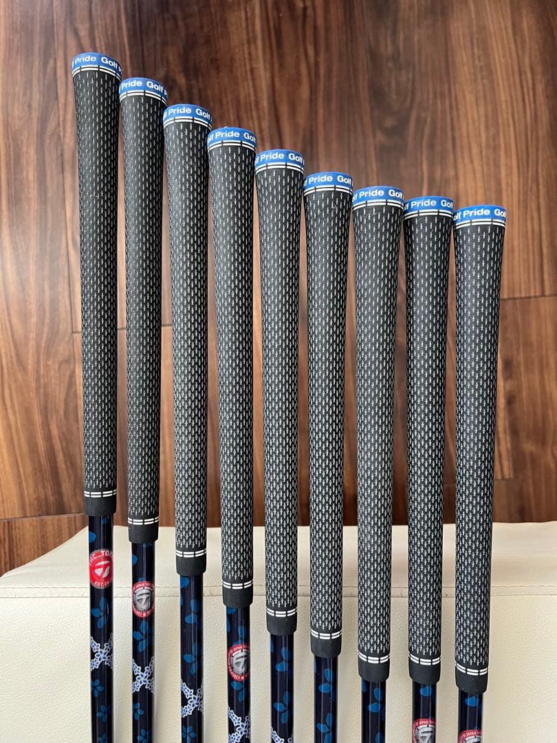 TaylorMade Qiアイアン9本セット＋キャディバッグ
