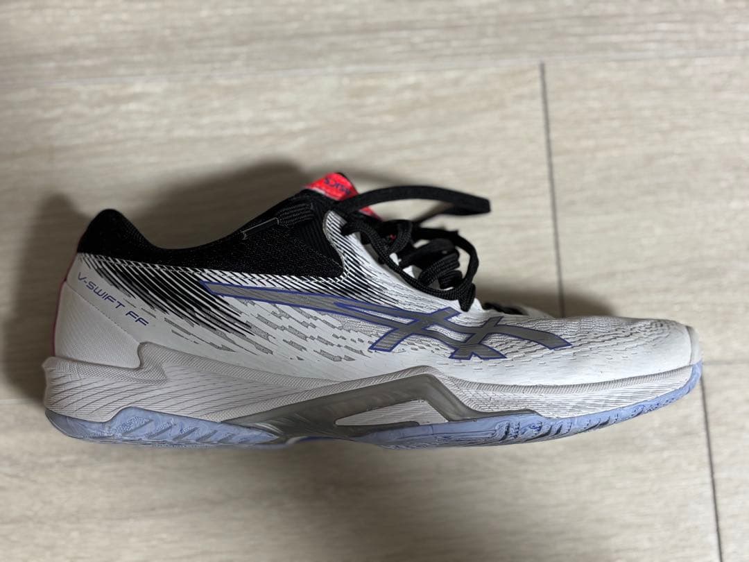 ASICS V-SWIFT FF 4 バレーボールシューズ　25.5センチ