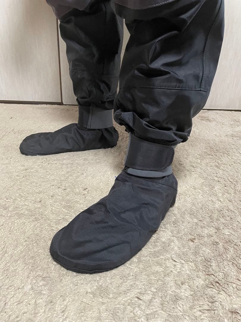 引越し準備の為、更に値下げ中です❗️ 今がお買い得❗️モンベルのフルドライスーツ