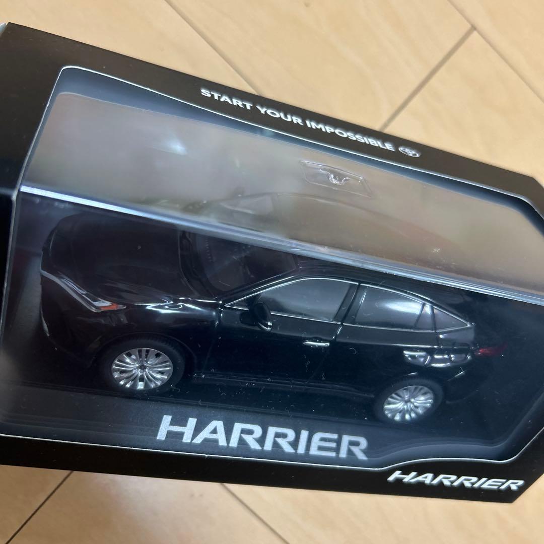 TOYOTAハリアーミニカー ブラック