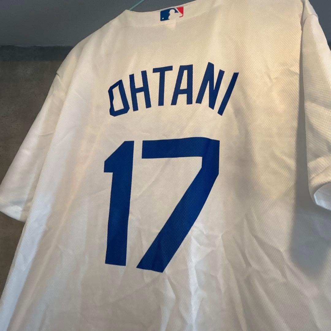 ドジャース観戦グッズ 大谷ユニホーム ドジャースインサイダー