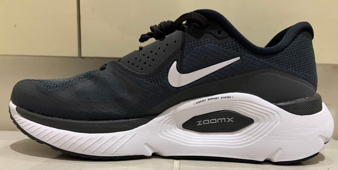 NIKE ストラクチャープラス 26.5cm
