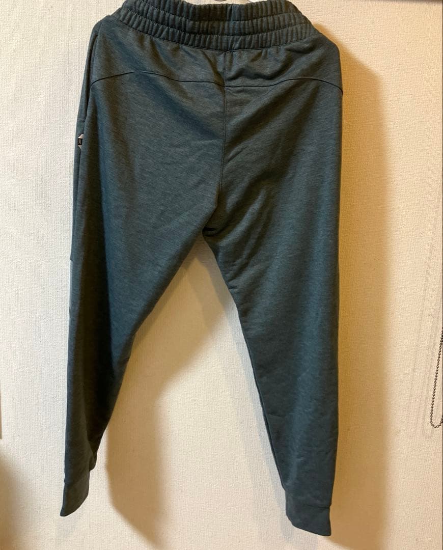新品未使用ON レディス　ジャージパンツ XS