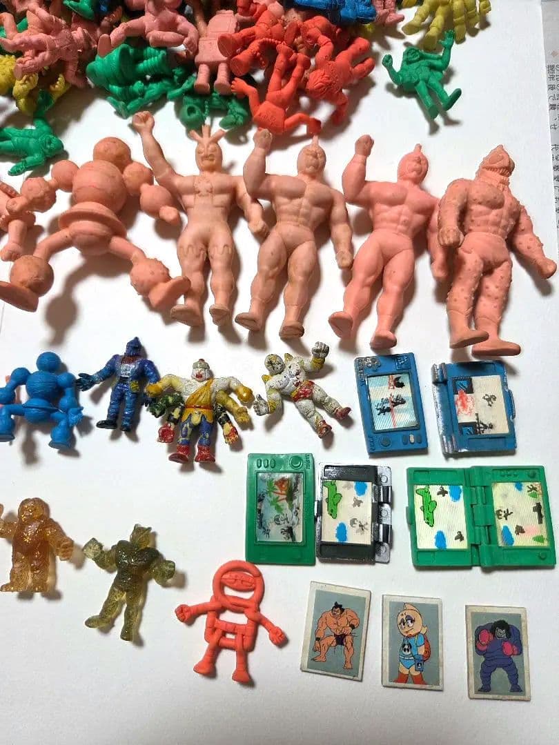 キン消し　大　小　未検品　　フィギュア　多種類　昭和　まとめ売り　2、6キロ