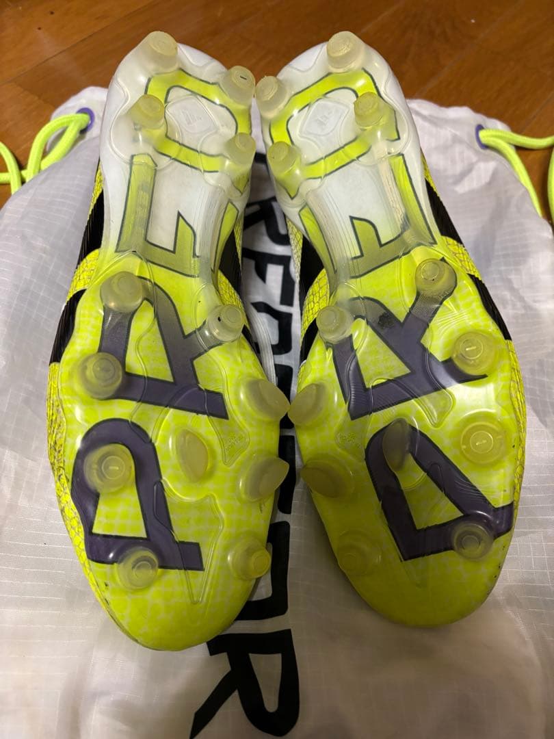 アディダス　プレデター　AG 25.5