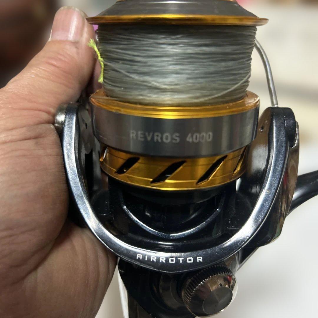 DAIWA レブロス 4000　スピニングリール中古品