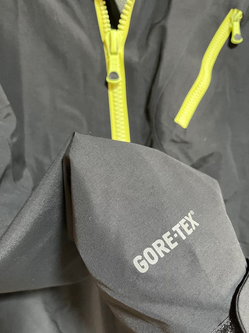[ak] BURTON フード付きウェア　GORE-TEX