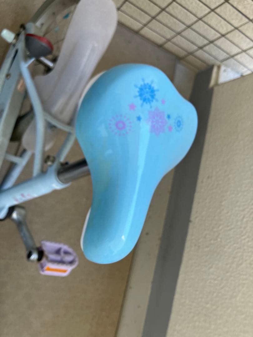 極上品　新品28000円　アナと雪の女王　幼児用自転車